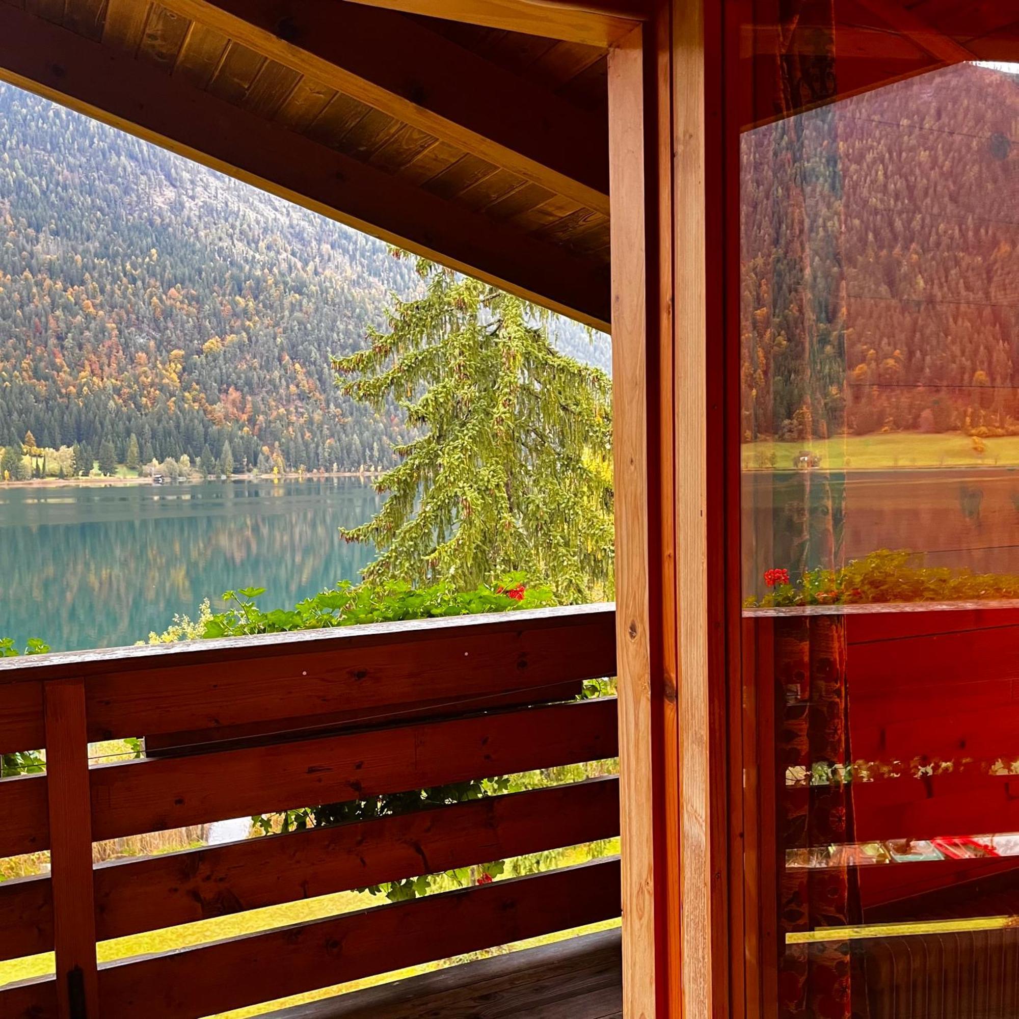 Chalets Zoehrer - Wohnen Am Wasser Weissensee Exteriör bild